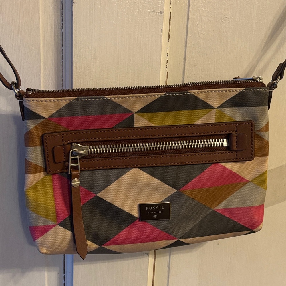 Fossil Colorblock Geo Print Crossbody in Pink, Olive & Brown